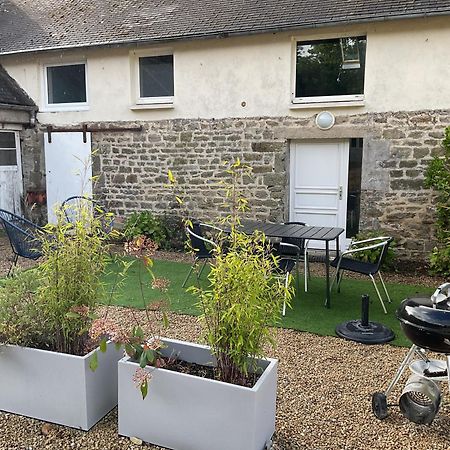 Maison Cosy Avec Exterieur Et Piscine Partagee Mespaul Exteriér fotografie