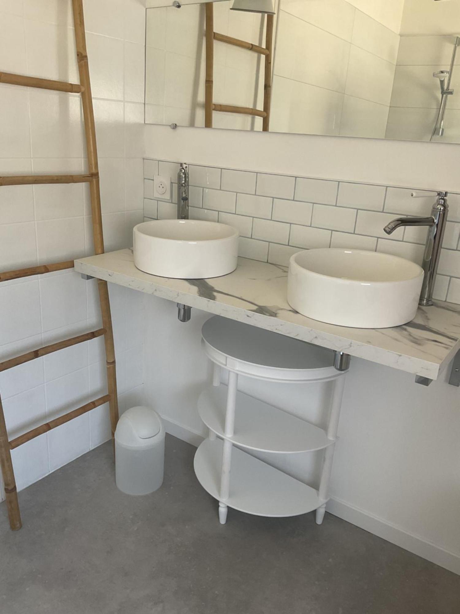 Maison Cosy Avec Exterieur Et Piscine Partagee Mespaul Exteriér fotografie